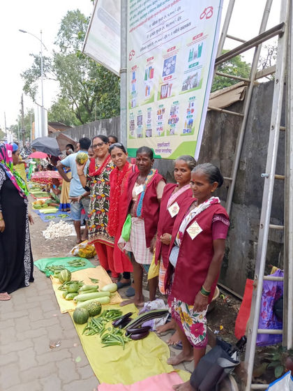 Adivasi Women Vegetable Vendors protest evictions in Palghar