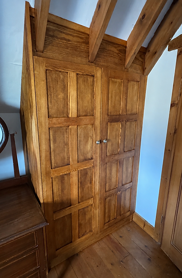 Interior 2.png