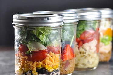 foto salade in a jar.jpg