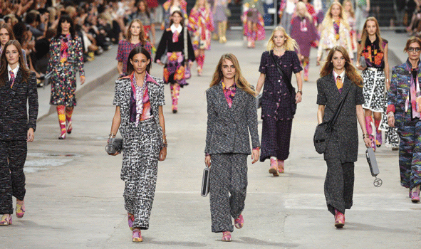 Chanel-GETTY-REX-GIFF.gif