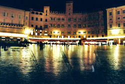 Piazza del Campo by night