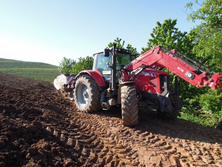 Bodenbearbeitung, Steillagen, Verdichtungen