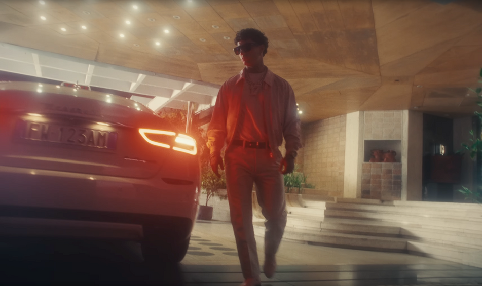 Tony Effe, Emma - TAXI SULLA LUNA (Prod. Takagi & Ketra) soul film 