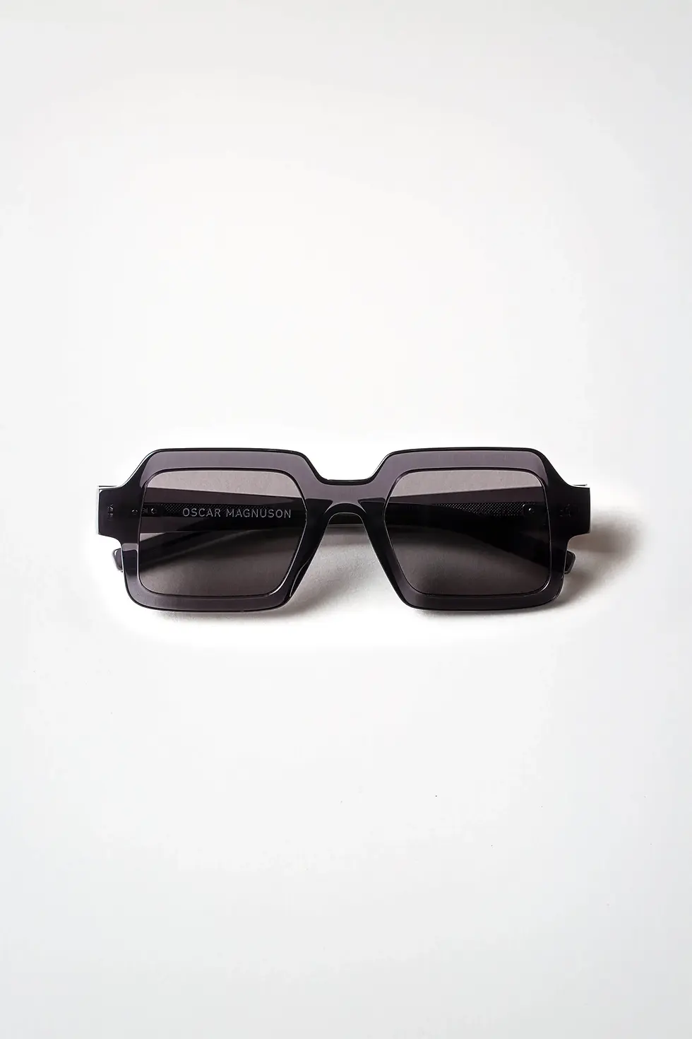 Lunettes de soleil oscar Magnuson Sasha OM7 charcoal