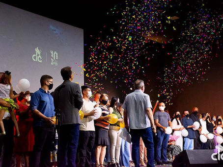 Mais de 60 pessoas descem às águas no último batismo do ano