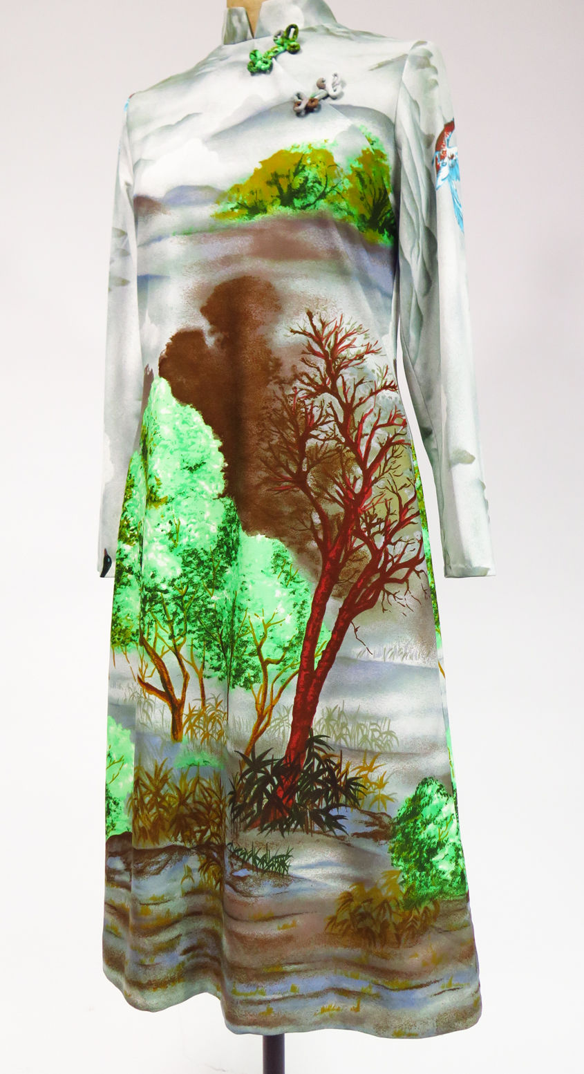 Thumbnail: 1970s Wearable Art Novelty Print Dress