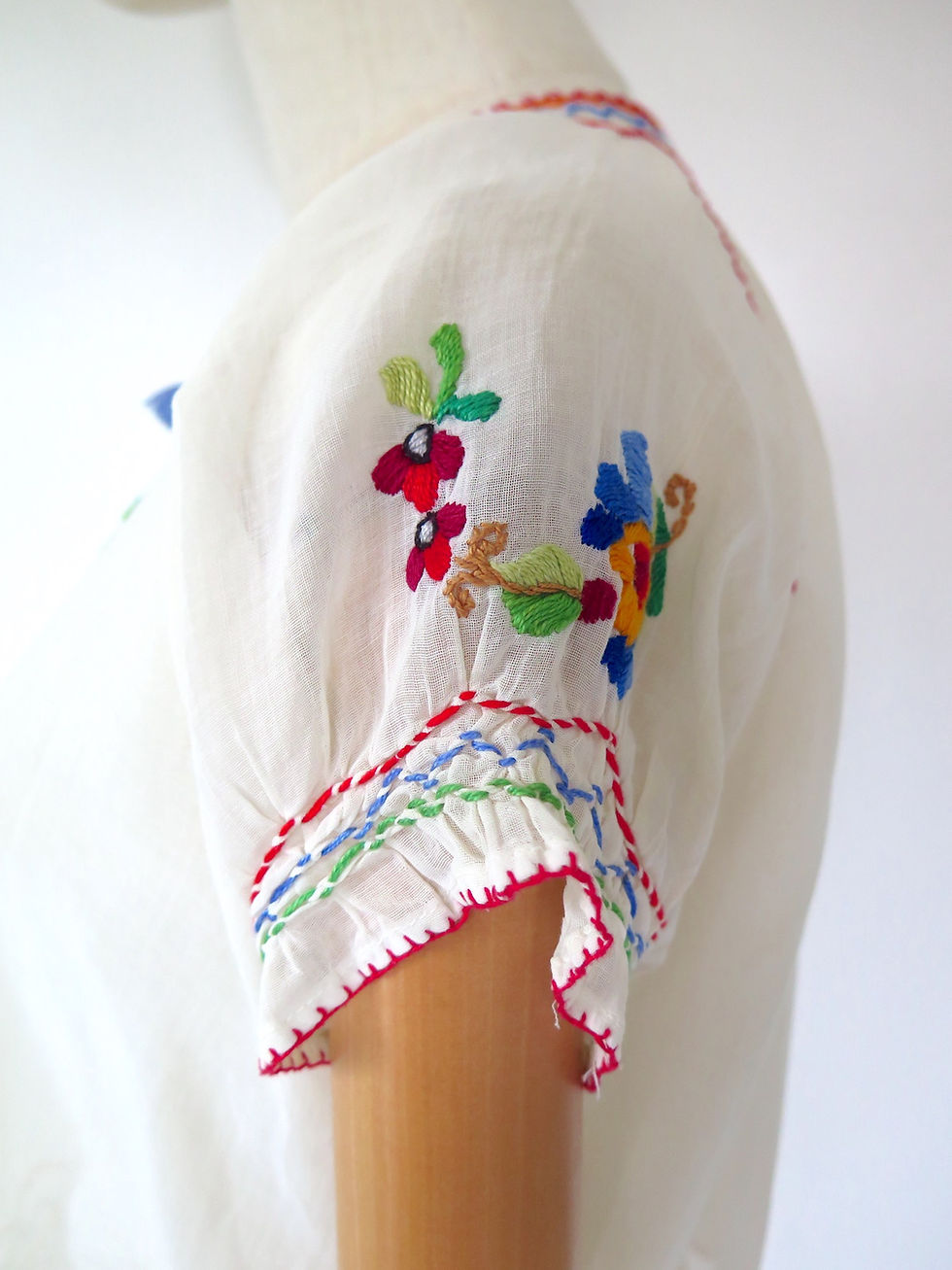 Thumbnail: Vintage 1940s Hungarian Embroidered Peasant Blouse