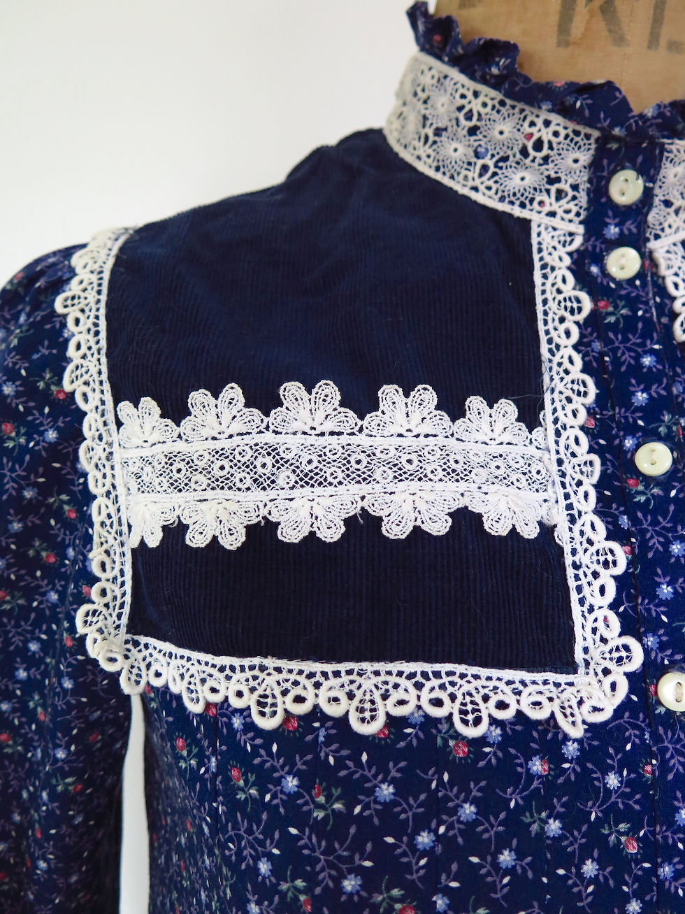 Thumbnail: Vintage 1980s Gunne Sax Blue Prairie Dress