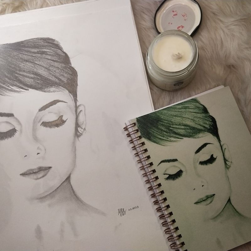 Thumbnail: Audrey Hepburn TN