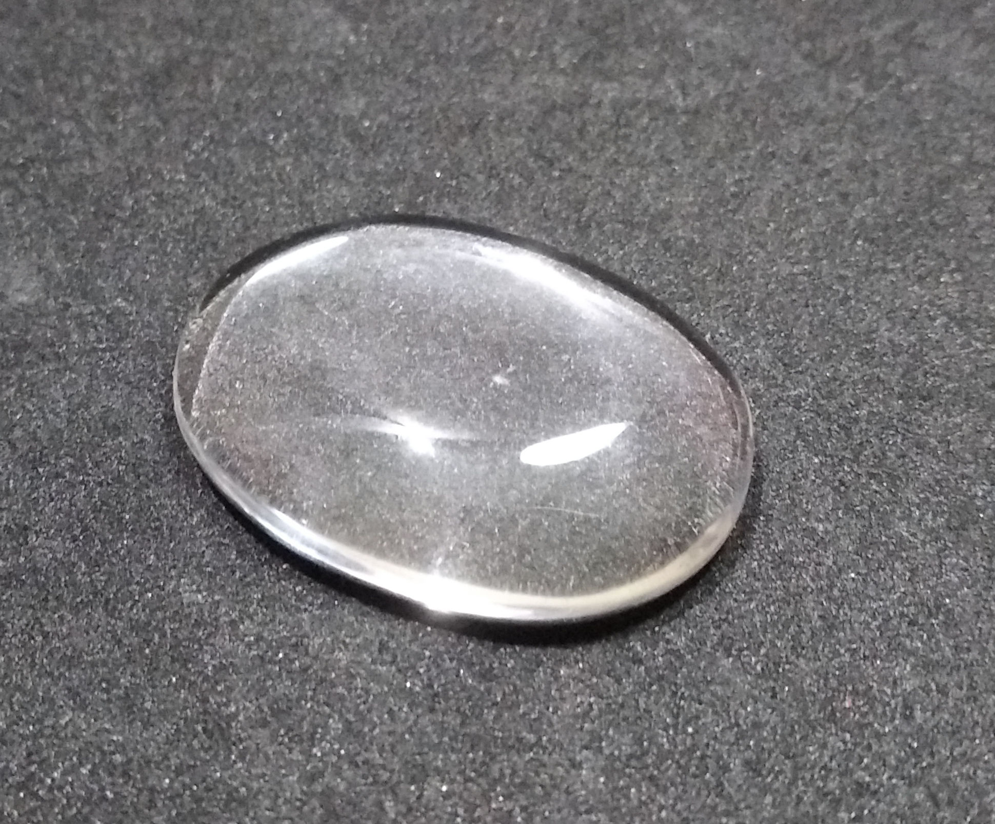 Laying crystal pebble