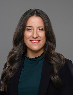 Headshot Professional (1).jpg