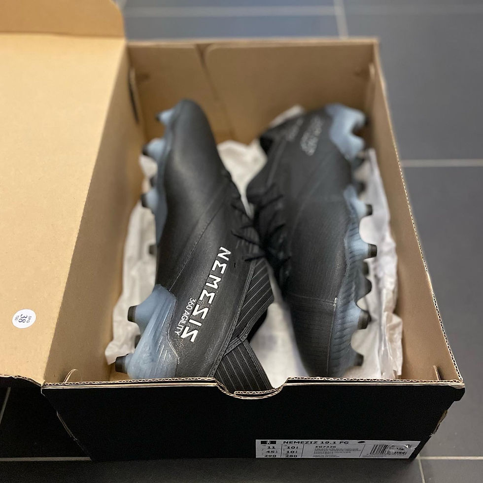 Thumbnail: Adidas Nemeziz 18.1 FG US9.5 & 11