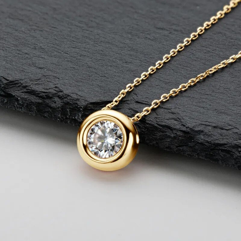 Miniaturebillede: Real D VVS1 6.5mm Moissanite Round Pendant Necklace in 100% 925 Silver