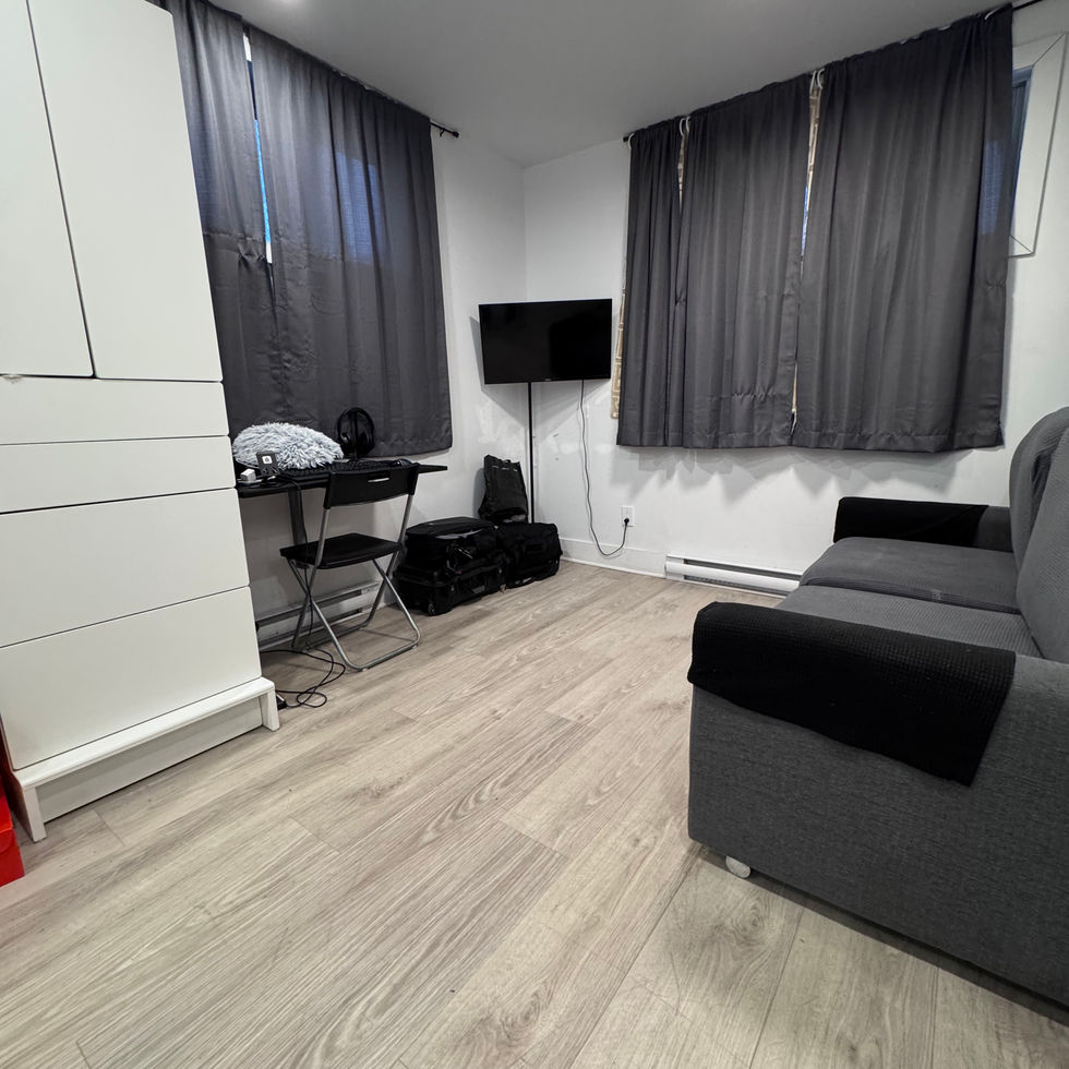 8950 Boul. Saint-Laurent, Montréal