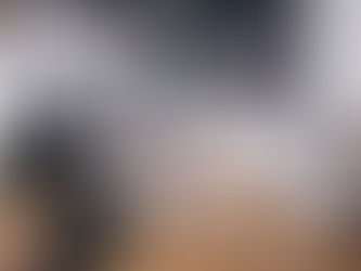 Service de nettoyage commercial professionnel par Nettoyage Mistral dans une clinique médicale avec désinfection complète des surfaces, planchers et équipements.