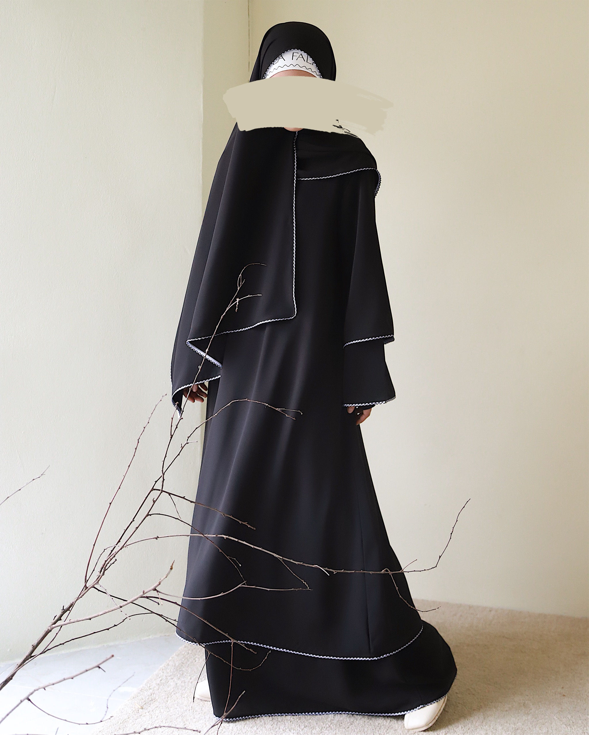 Dusk till Dawn ABAYA -Black (b&w)