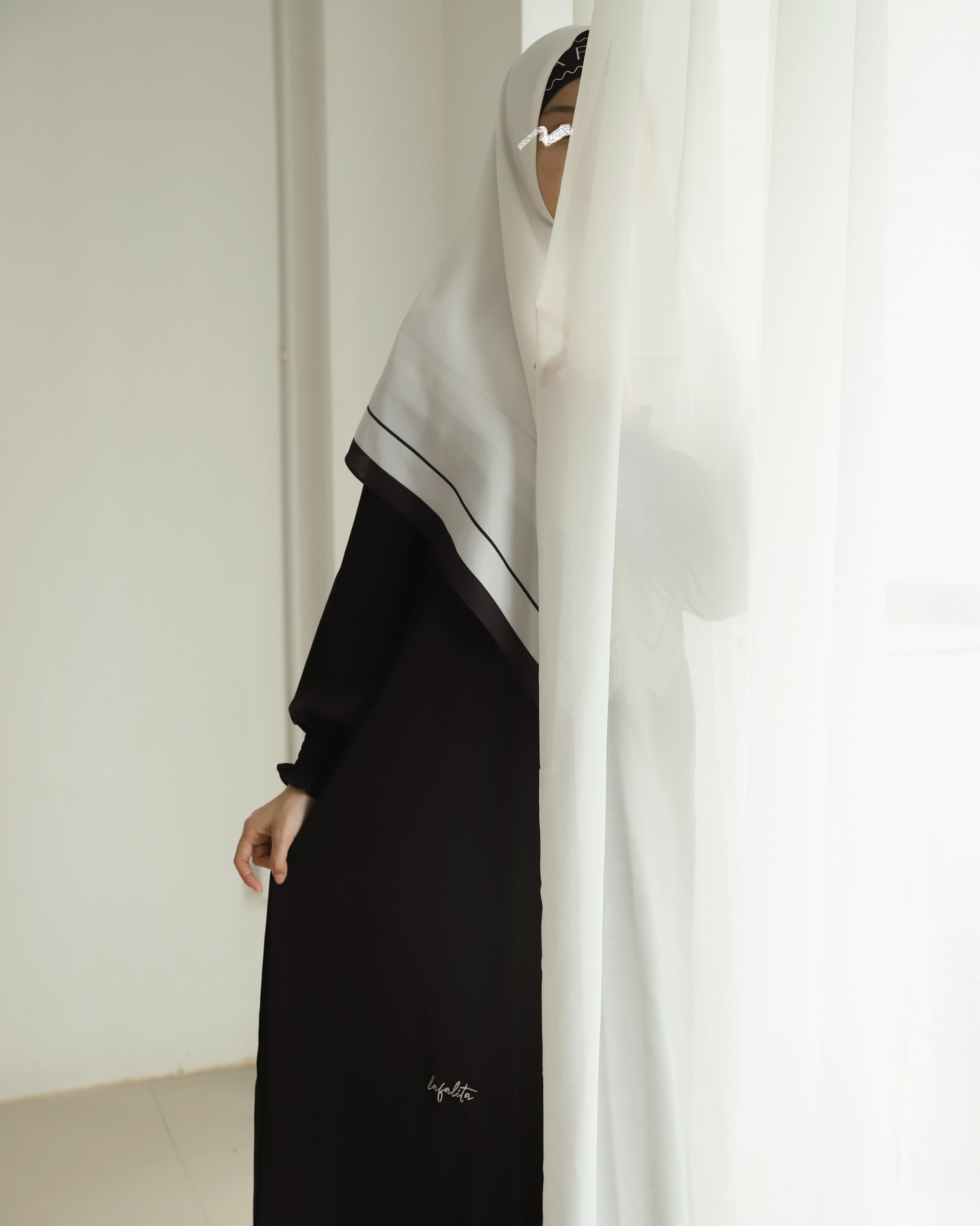 (PRE-ORDER) Plain ABAYA - Black