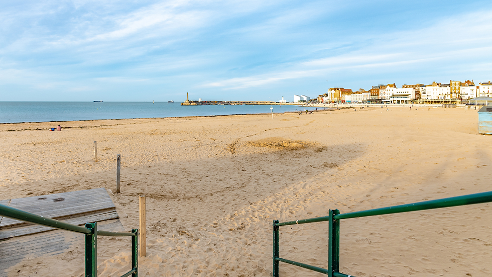 Minibus travel from London to Margate