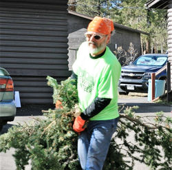 David Dragging Slash