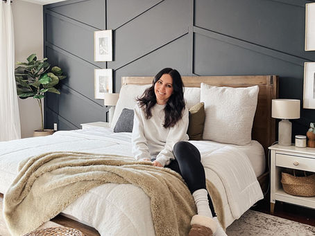2 Simple Ways To Decorate A Large Wall