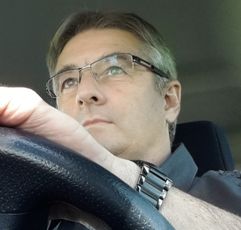aria-label.authors-picture: Administrateur