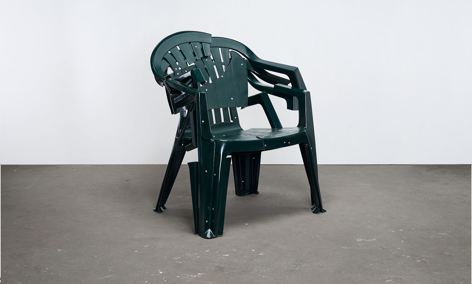 201210 - Times Four armchair 2 & 3 (high matt & high gloss) + lustre7132psd_1600px.jpg