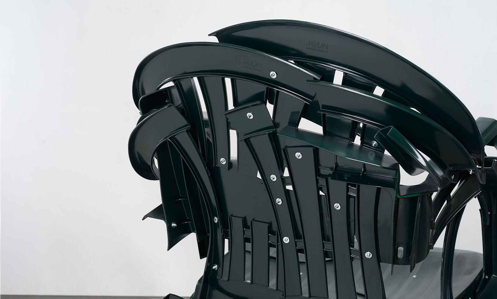 201210 - Times Four armchair 2 & 3 (high matt & high gloss) + lustre7178psd_1600px.jpg