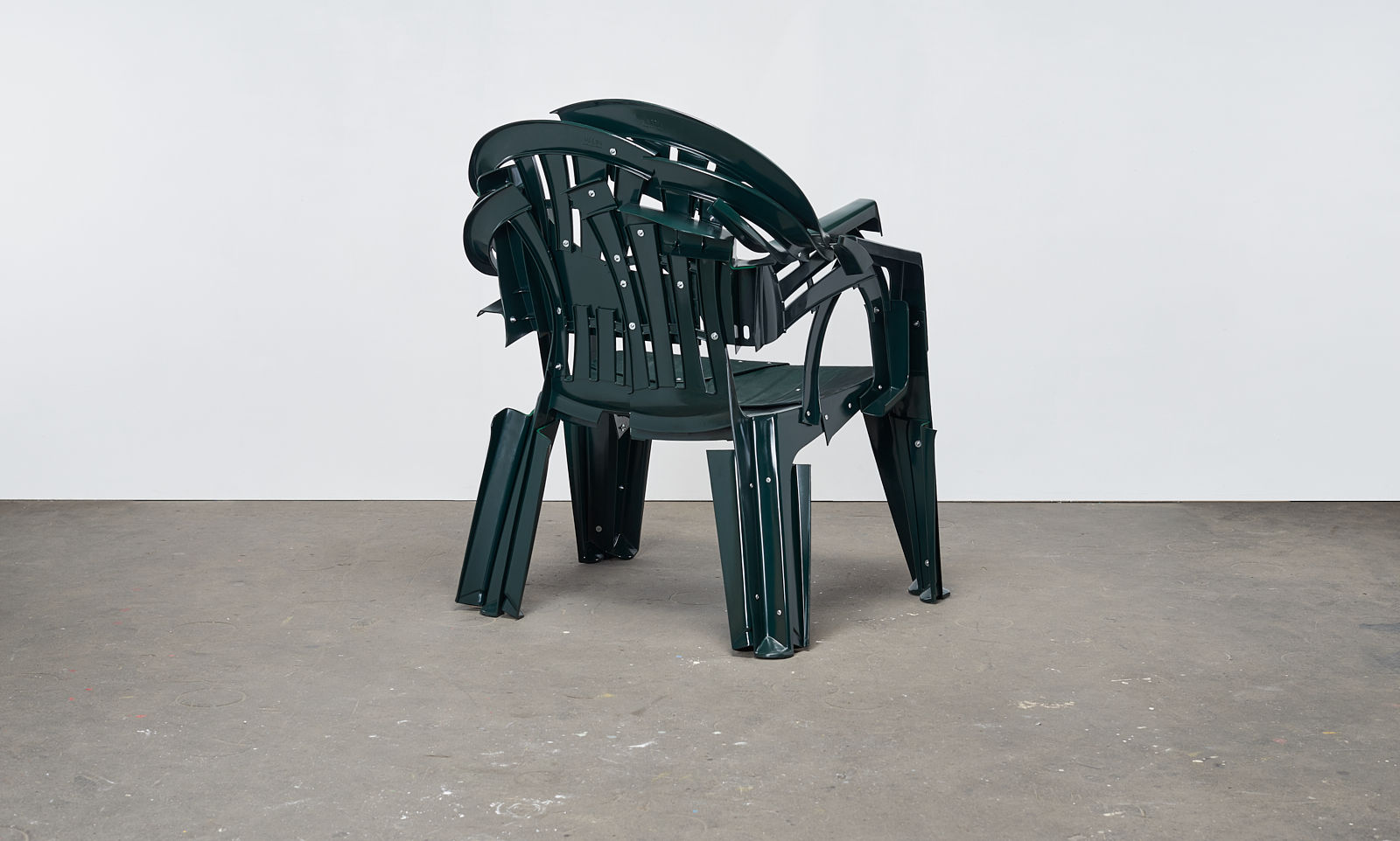 201210 - Times Four armchair 2 & 3 (high matt & high gloss) + lustre7169psd_1600px.jpg