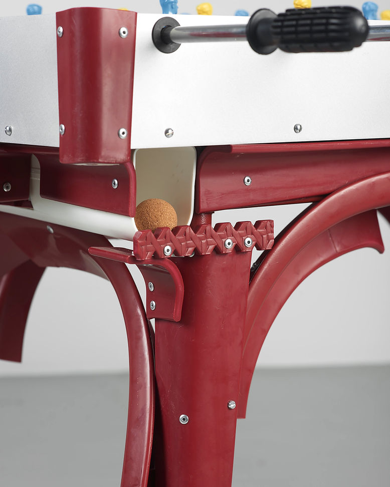 270226 - unwanted guest floor lamps and foosball8883-3200px-72dpi.jpg