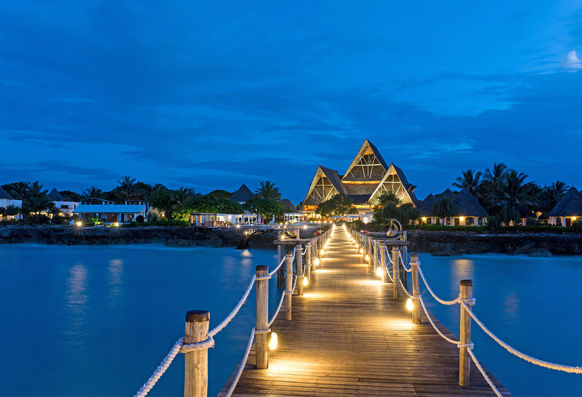 Essque Zalu Resort Walkway to the resort