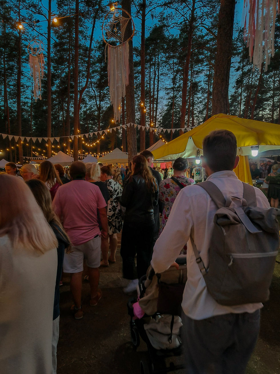 Fairytale night market in South Estonia