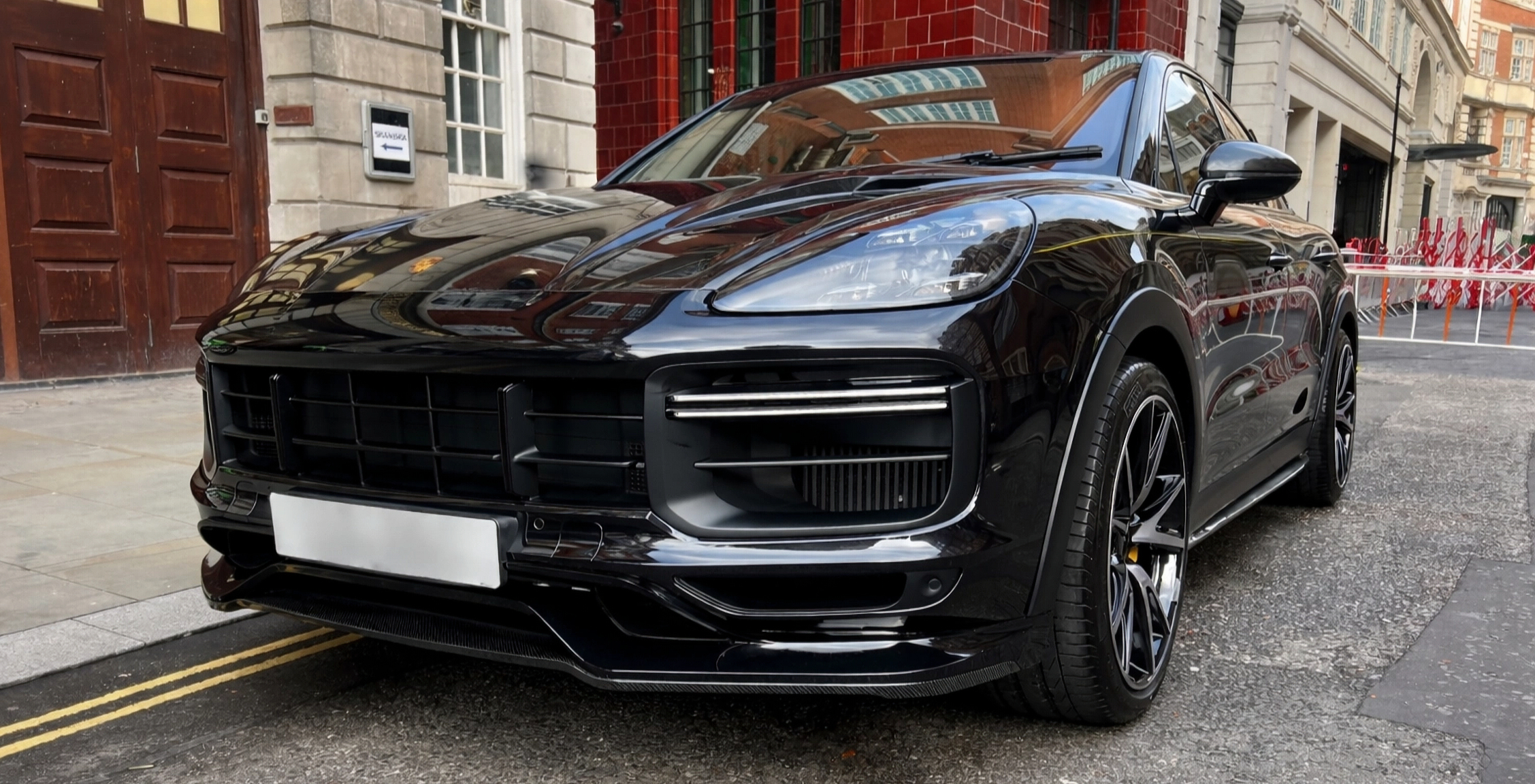 Prestige vehicle exterior valet — D83 Detailing Chelsea
