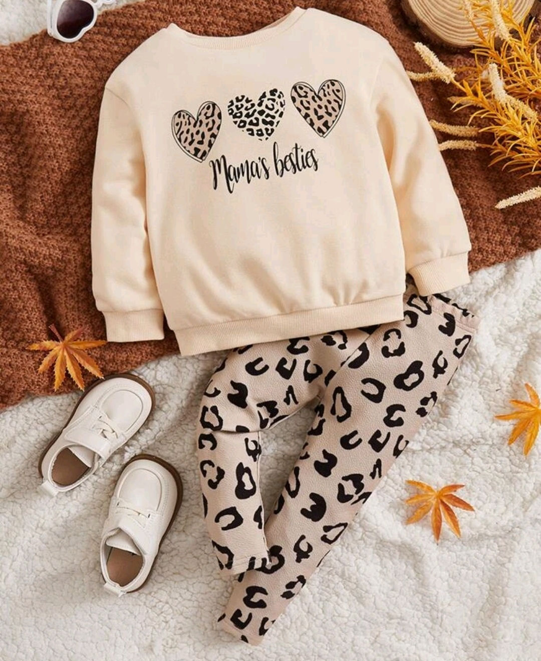 Sweatshirt and leggings 