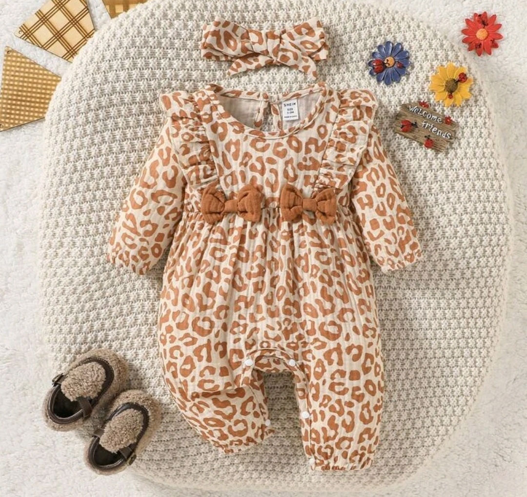 Long sleeved jumpsuit with headband 
