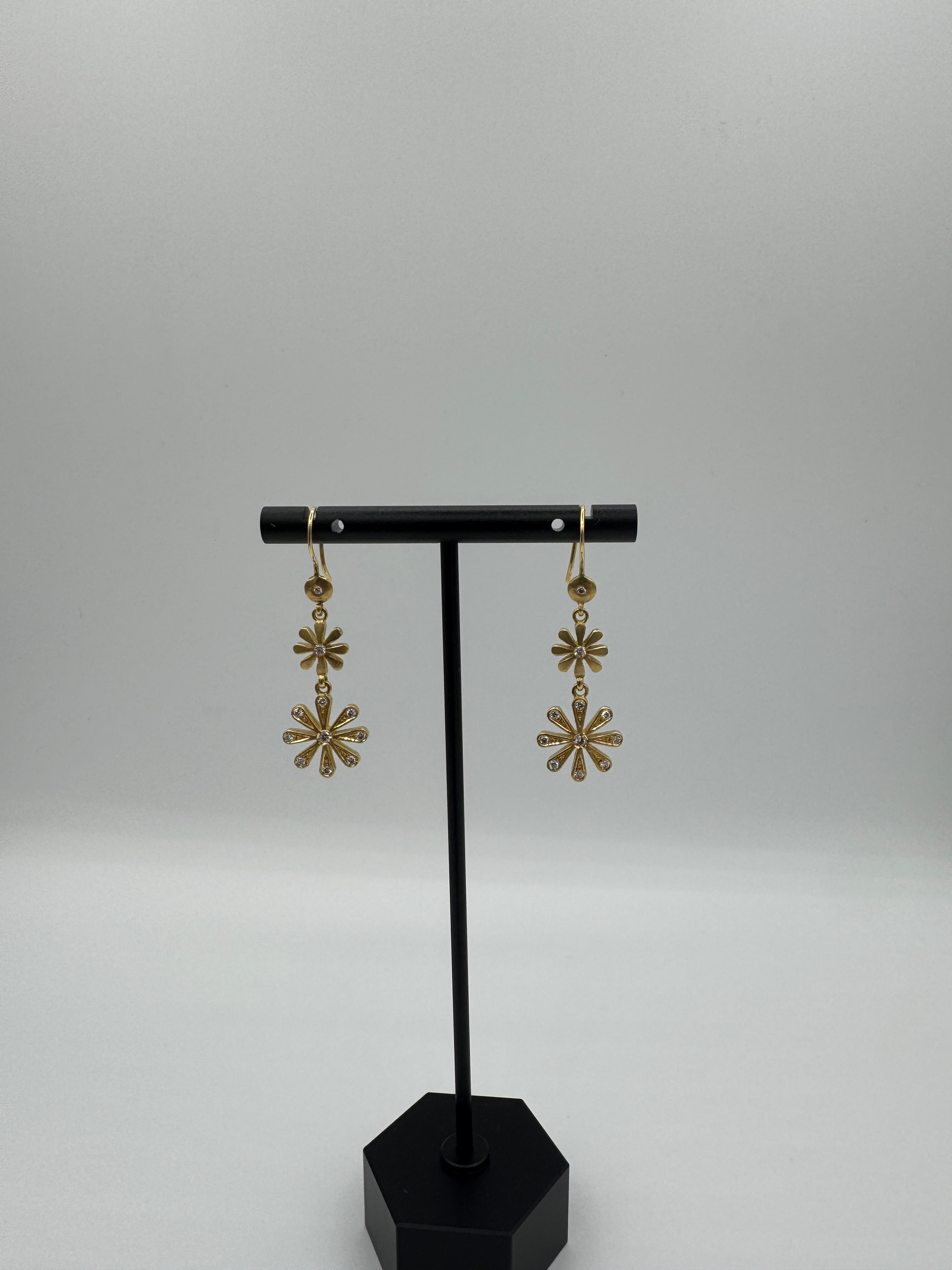 DOUBLE DAISY EARRINGS