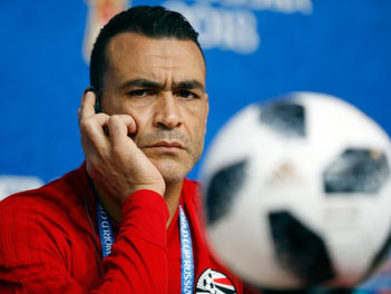 حالة من الغضب تسيطر علي الحضري عقب مواجهة إنبي .. اقرأ التفاصيل