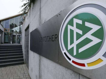 كورونا تصيب الأندية بعواقب مالية كبيرة .. اقرأ التفاصيل