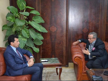 تعرف على تفاصيل اجتماع وزير الرياضة مع عمرو الجناينى