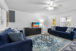 3-web-or-mls-12458 1st St W, Treasure Island, FL-3