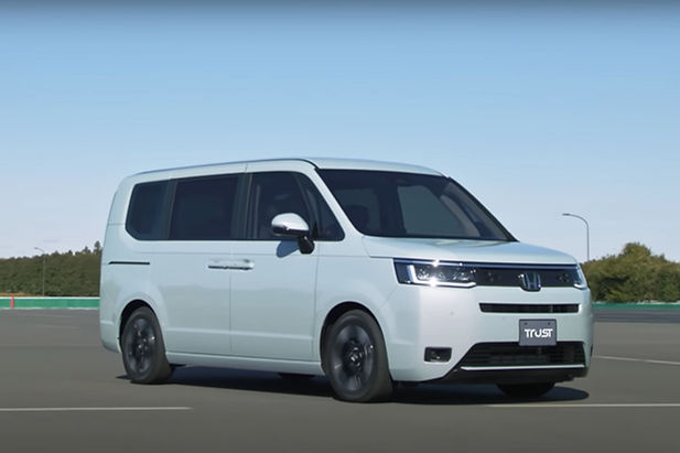 honda-stepwgn-TRAC-intro.jpg