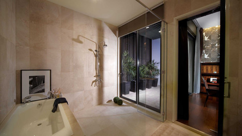 Master-Bathroom.jpeg