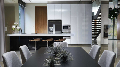 Dining-table-2.jpeg