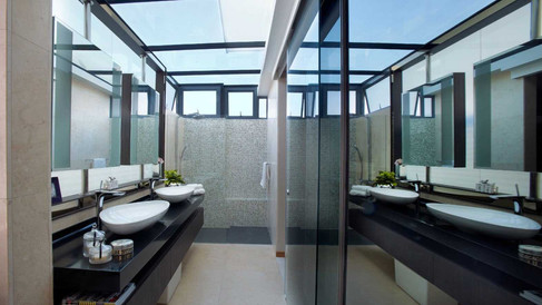 Bathroom (2).jpeg