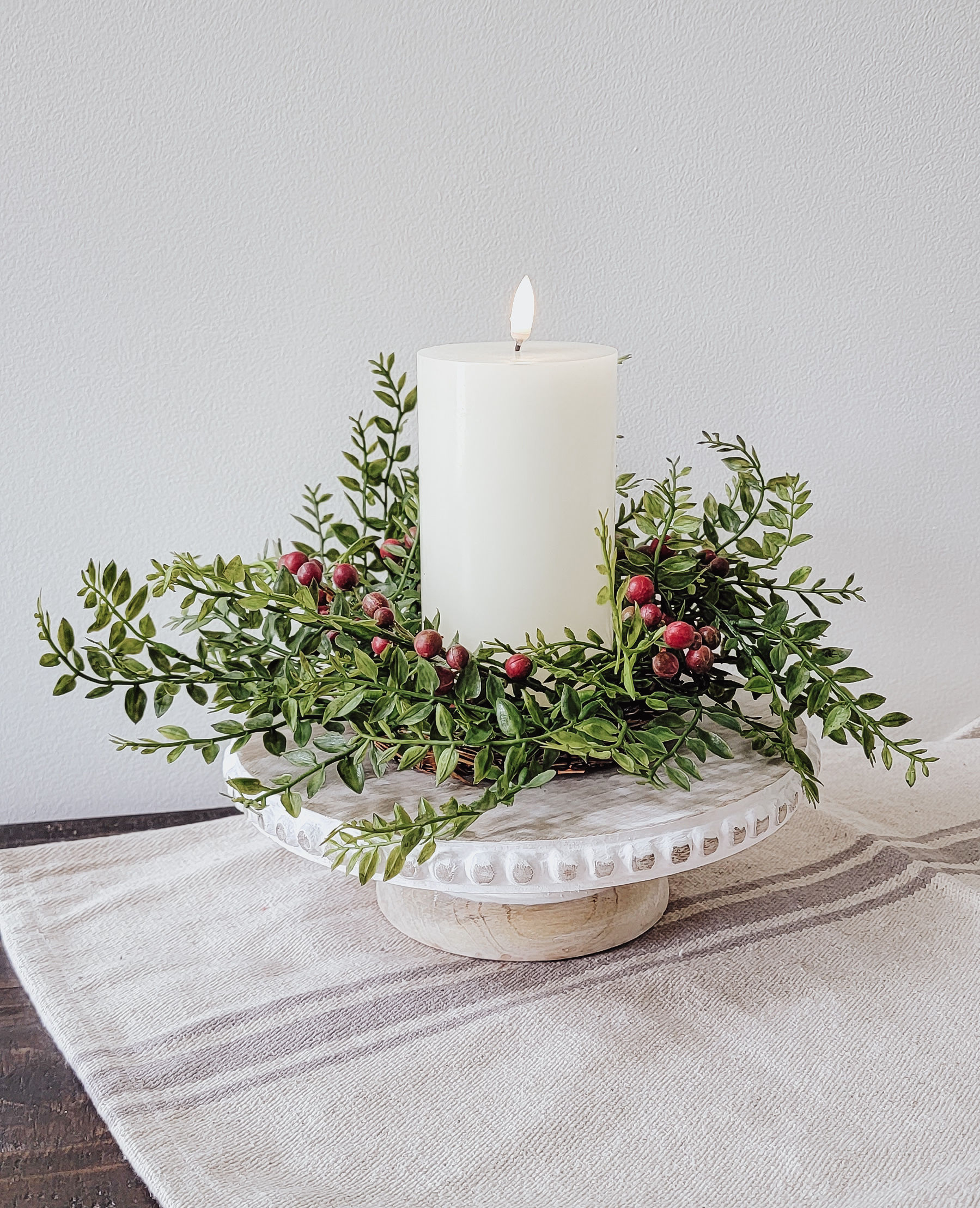 12" Nandina Berry Candle Ring
