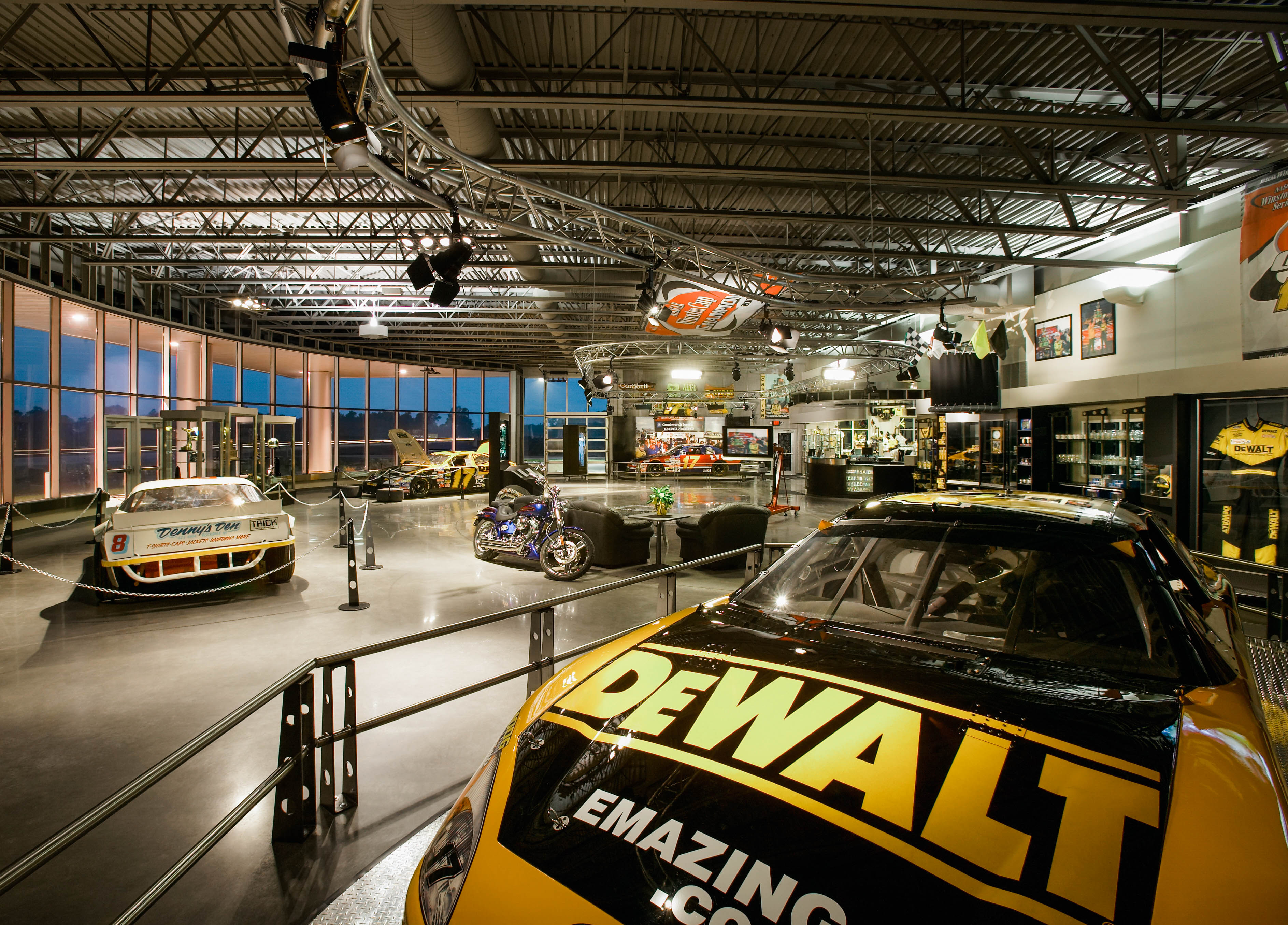 KENSETH CENTER