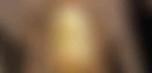 Předmětem zbožnění v kostele v Mariánských Radčicích je socha Panny Marie Bolestné pod Křížem, poutě k ní začaly už ve 13. století