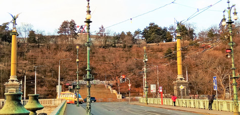 Secesní výzdoba Čechova mostu