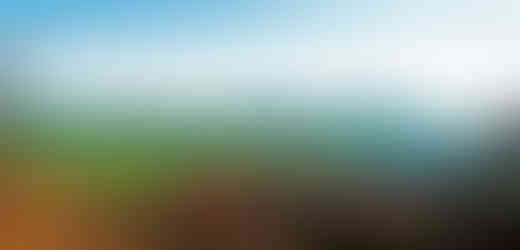 Nejbližší kolegové vrchu Milá vystupují z oparu jako příznační duchové