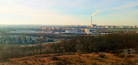 Nejvyšší pražský komín, z malešické spalovny, máte z rozhledny jako na dlani