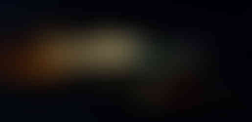 Noční pohled na osvětlený Trojský most